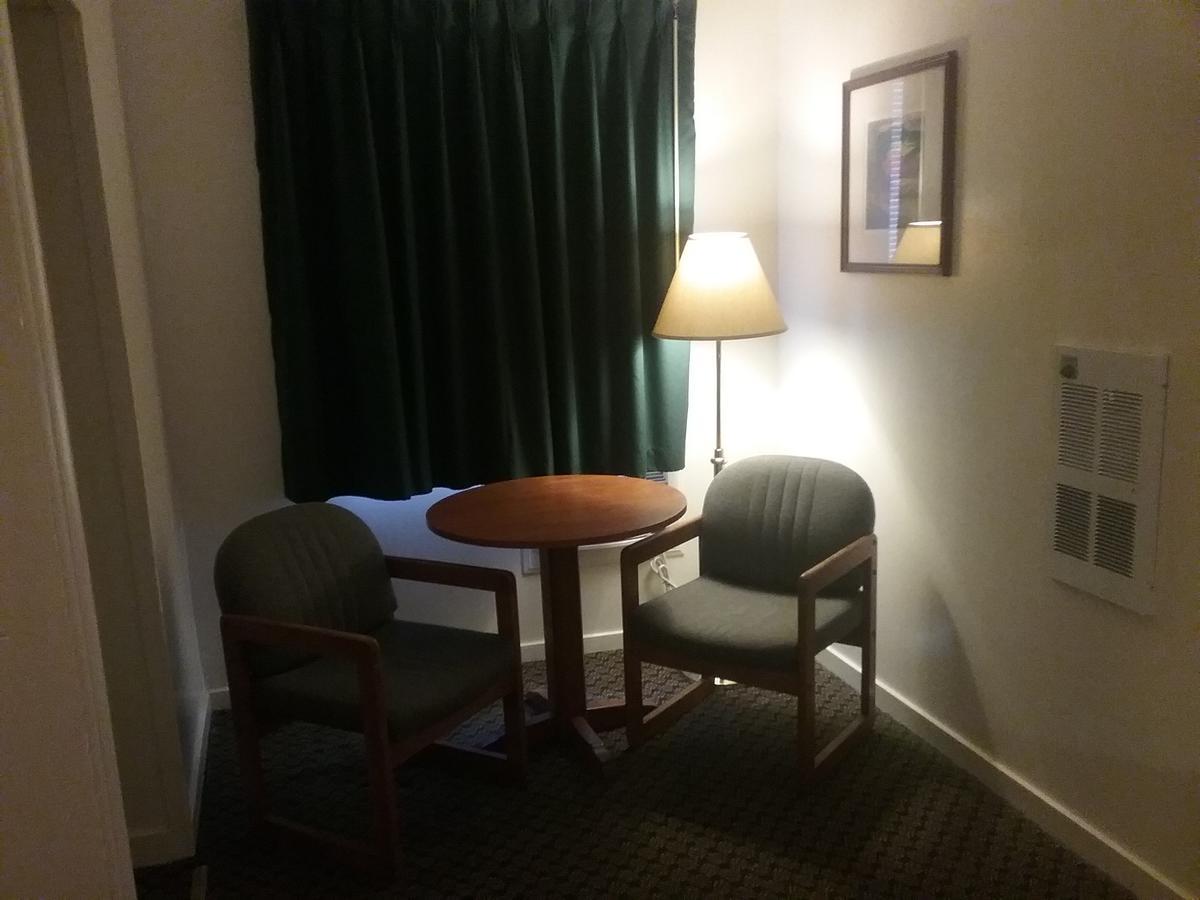 Cedar Lodge Dunsmuir Εξωτερικό φωτογραφία