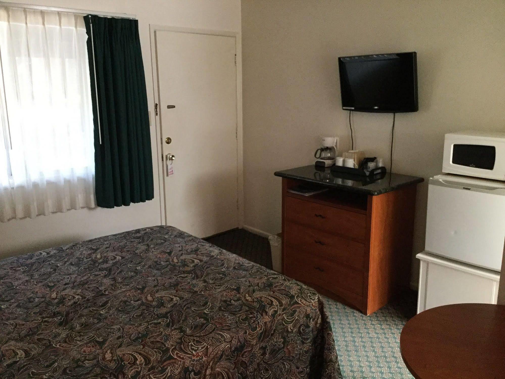 Cedar Lodge Dunsmuir Εξωτερικό φωτογραφία