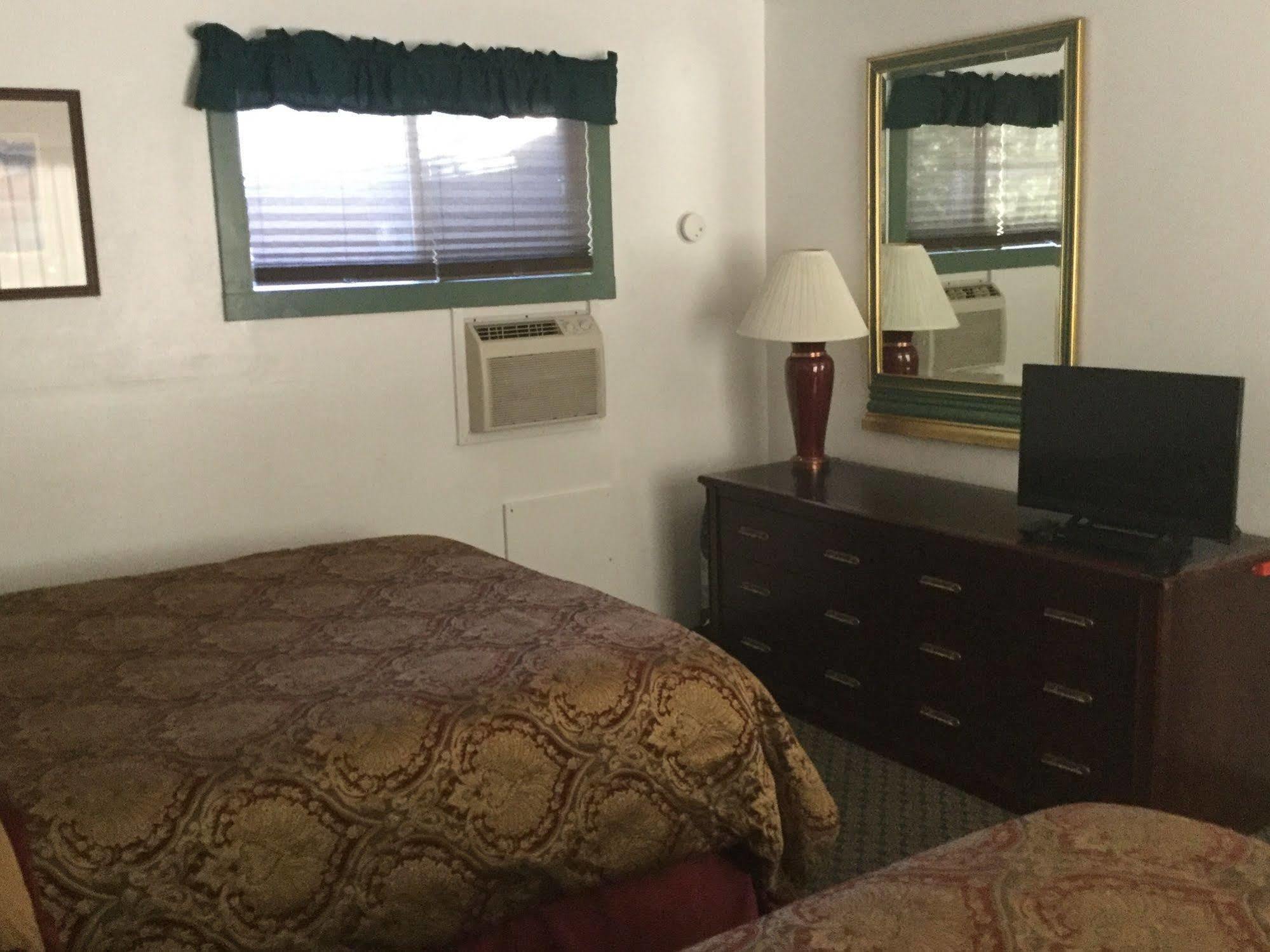 Cedar Lodge Dunsmuir Εξωτερικό φωτογραφία