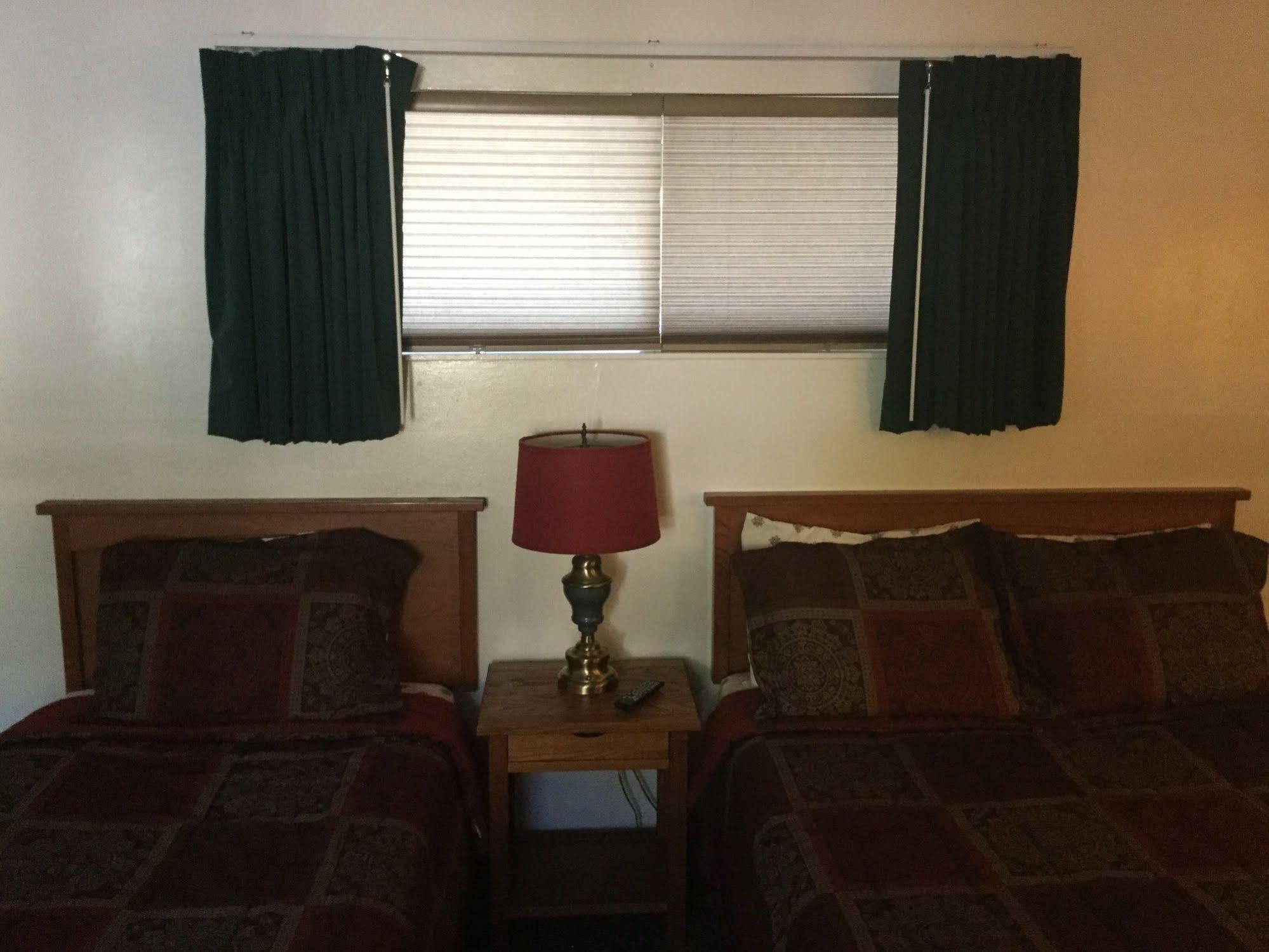 Cedar Lodge Dunsmuir Εξωτερικό φωτογραφία