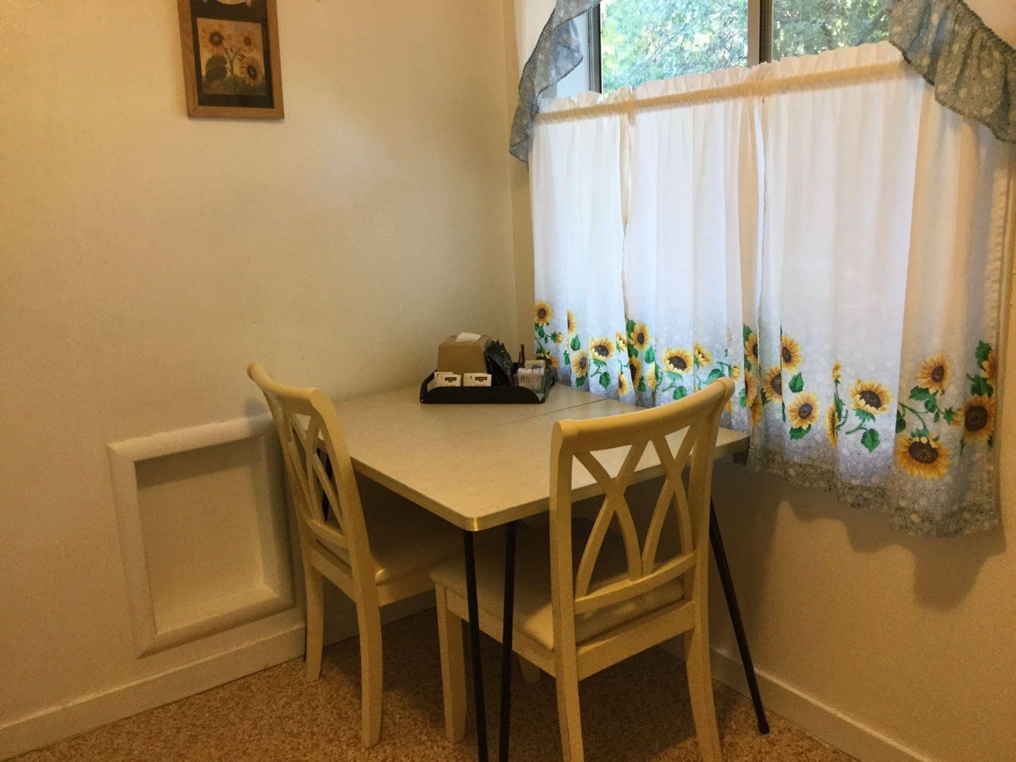 Cedar Lodge Dunsmuir Εξωτερικό φωτογραφία