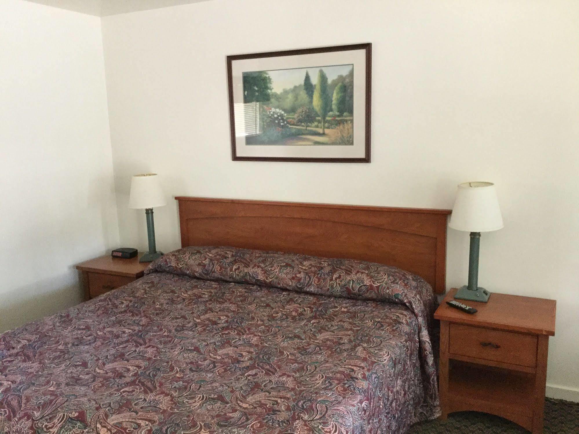 Cedar Lodge Dunsmuir Εξωτερικό φωτογραφία